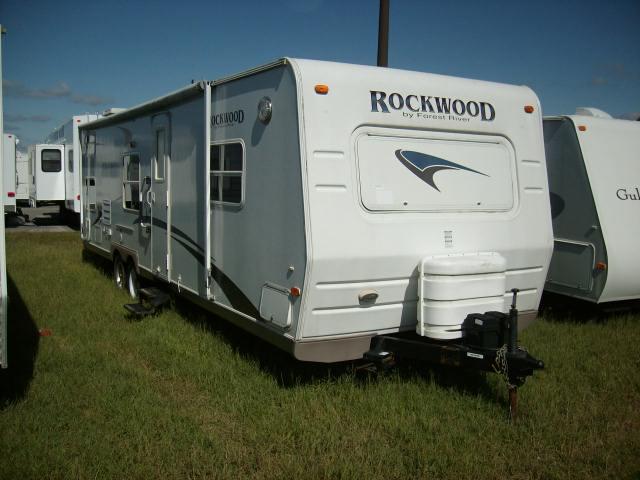 Used 2004 Forest River Rockwood 29SSBH Travel Trailer For Sale